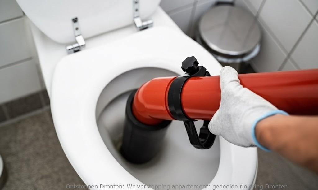 Wc verstopping appartement: gedeelde riolering Dronten